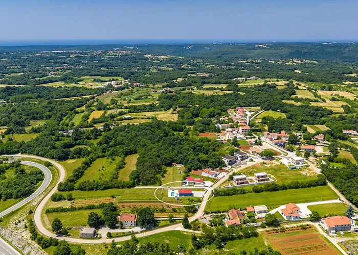 Villa Hera Countryside By Qubo