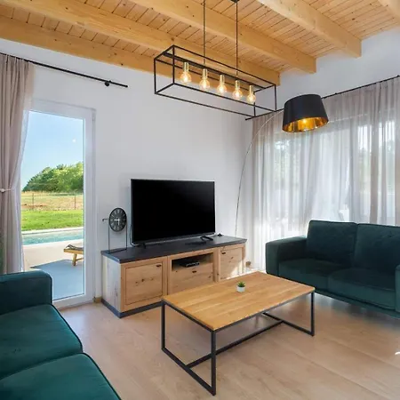 Villa Hera By Qubovillas Orbanici