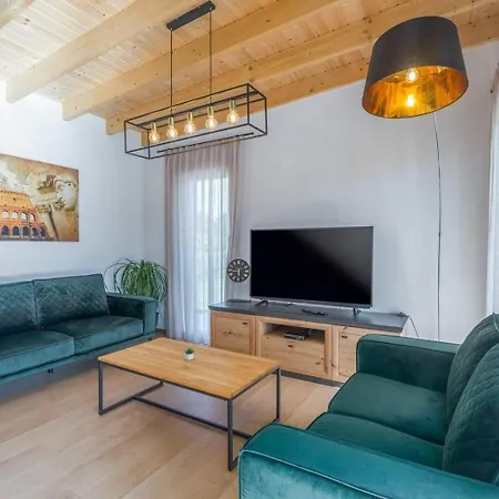 Villa Hera By Qubovillas Orbanici